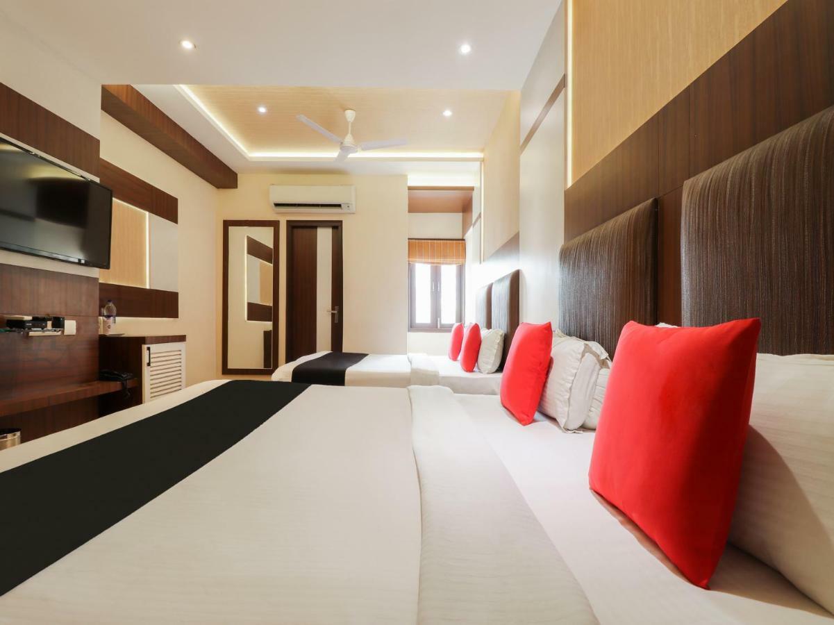 Capital O 46218 Royal Cottage Suite Kanpur Exteriör bild