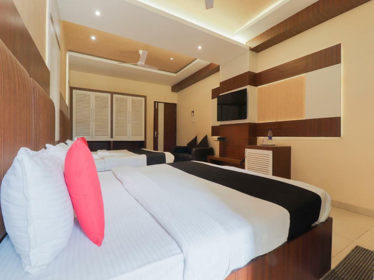 Capital O 46218 Royal Cottage Suite Kanpur Exteriör bild