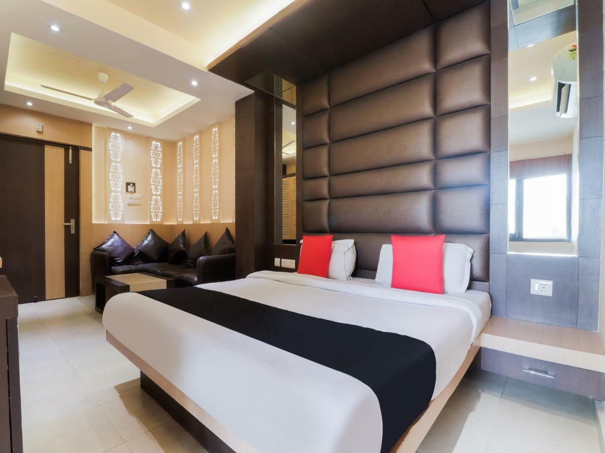 Capital O 46218 Royal Cottage Suite Kanpur Exteriör bild